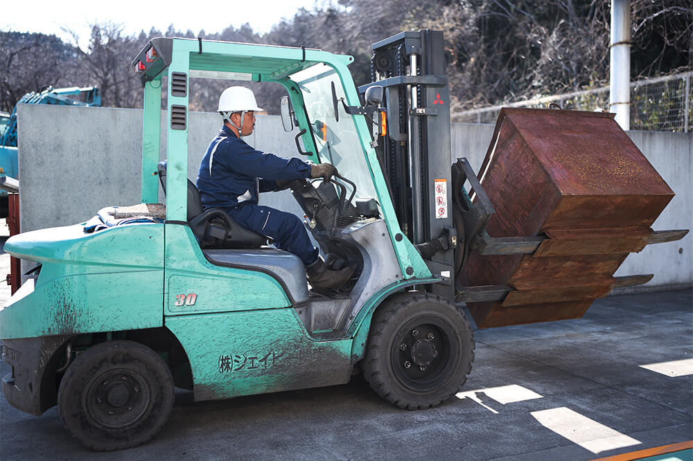 廃液蒸発濃縮装置や２方締めプレス機など　ジェイピー関東